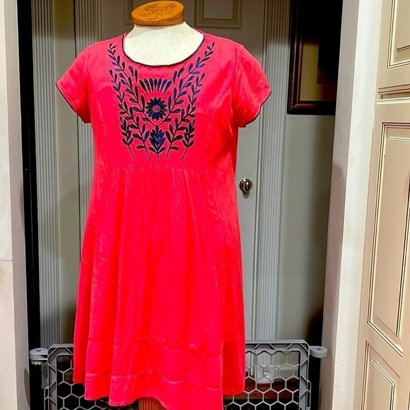 Alya Dresses & Skirts - Alya dress in coral with teal floral embroidery like new